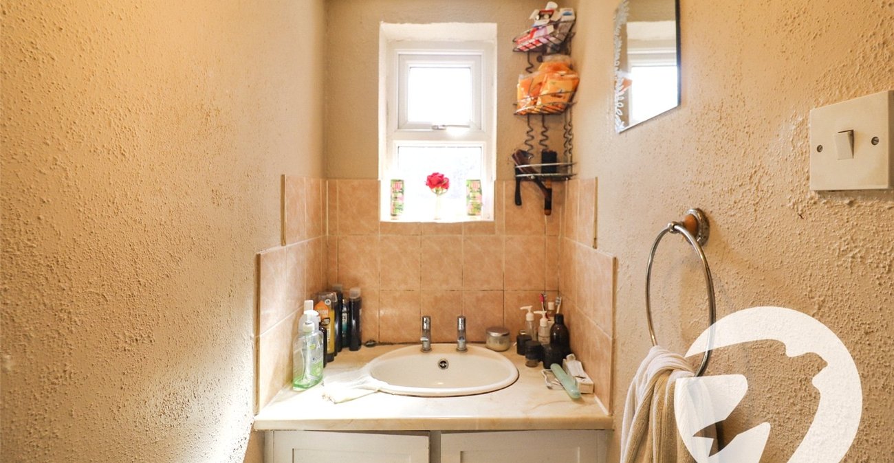 3 bedroom house for sale in Erith | Robinson Jackson
