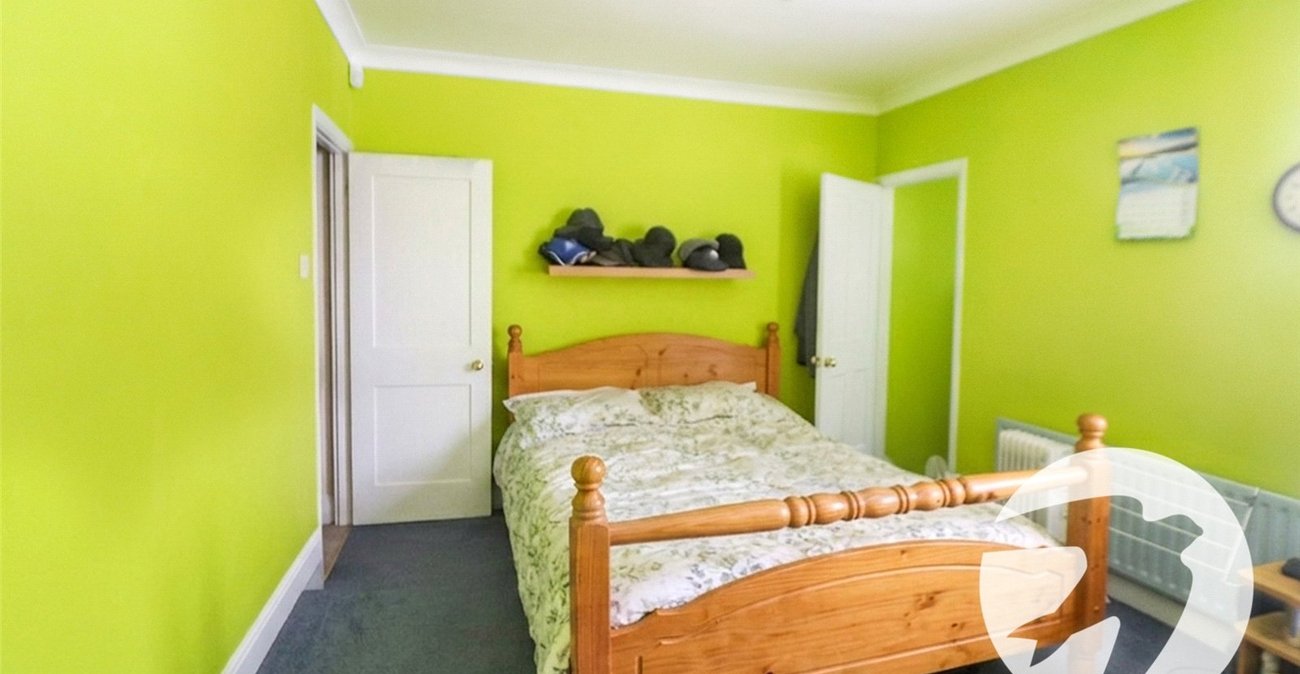 3 bedroom house for sale in Erith | Robinson Jackson