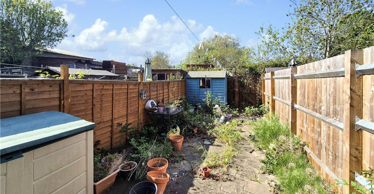 2 bedroom house for sale in Orpington | Robinson Jackson