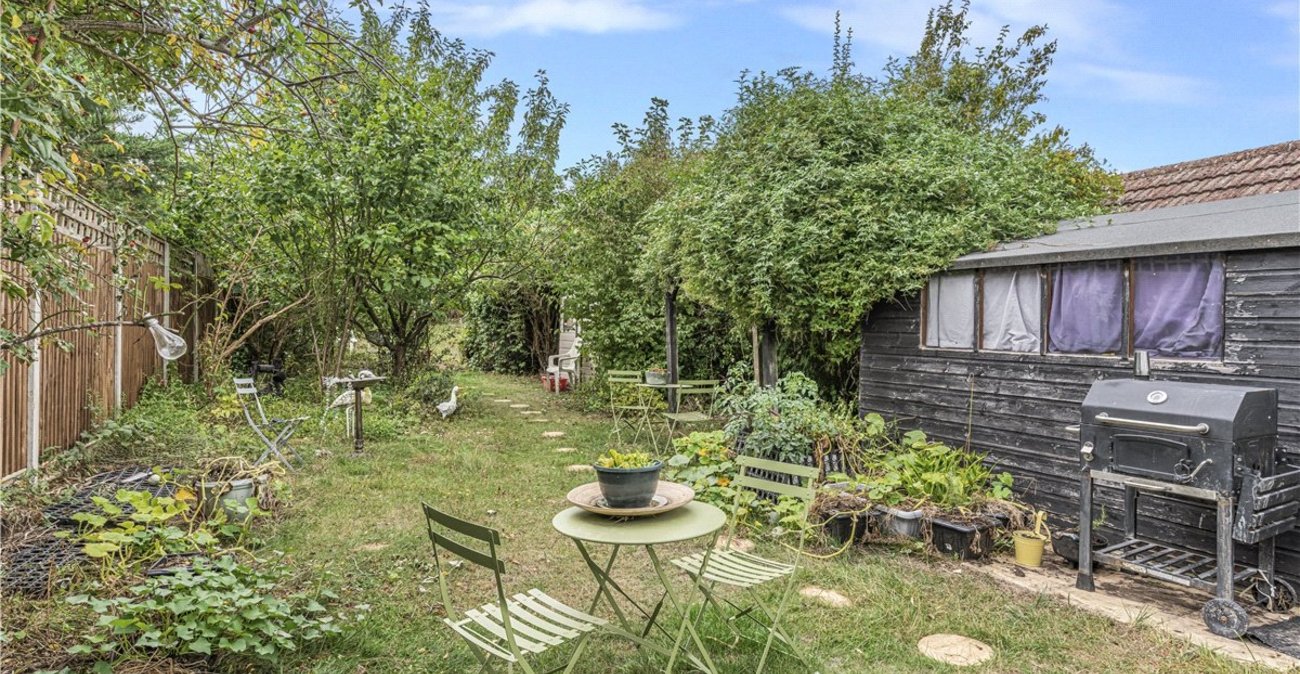 2 bedroom bungalow for sale in South Orpington | Robinson Jackson
