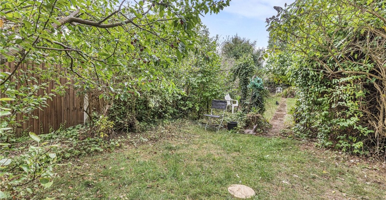 2 bedroom bungalow for sale in South Orpington | Robinson Jackson
