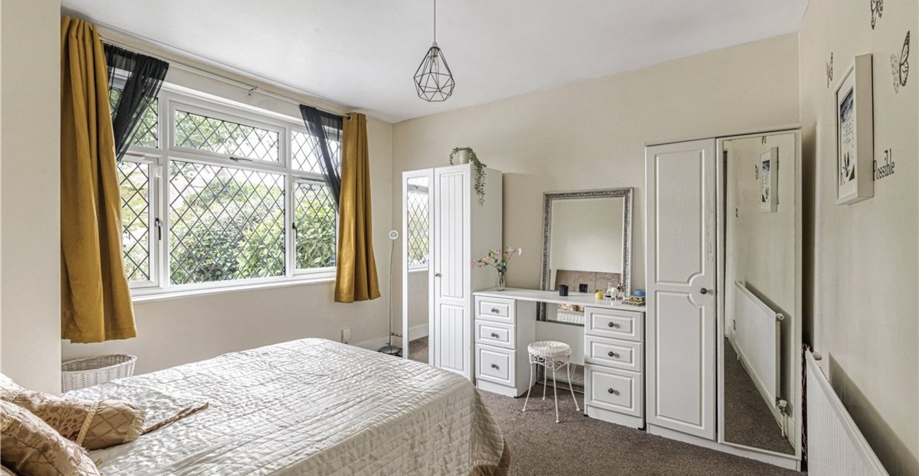 2 bedroom bungalow for sale in South Orpington | Robinson Jackson