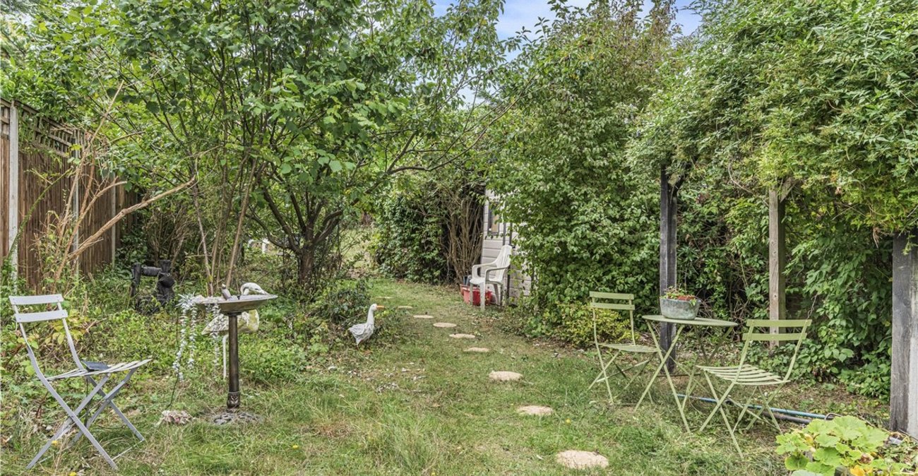2 bedroom bungalow for sale in South Orpington | Robinson Jackson