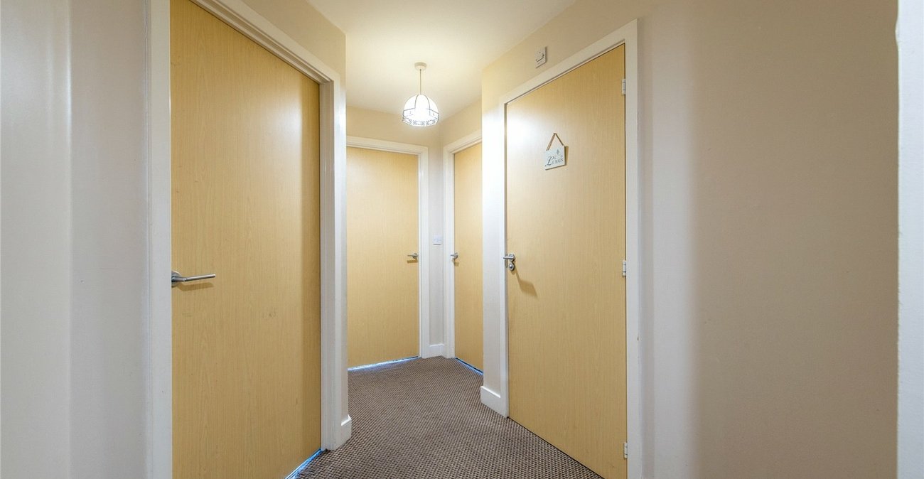 2 bedroom property for sale in Maidstone | Robinson Michael & Jackson