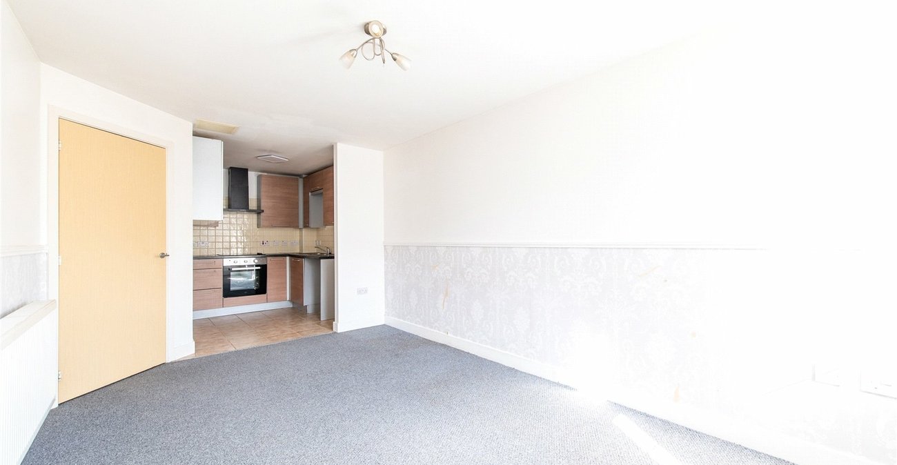 2 bedroom property for sale in Maidstone | Robinson Michael & Jackson