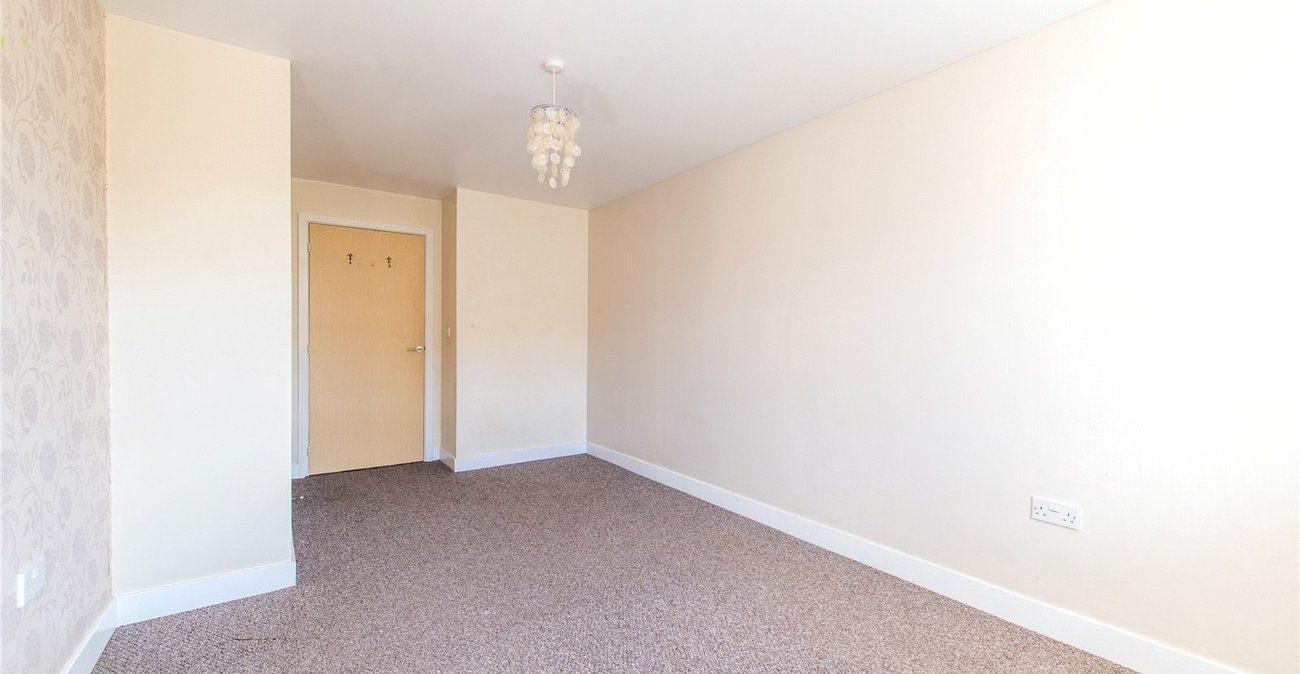 2 bedroom property for sale in Maidstone | Robinson Michael & Jackson