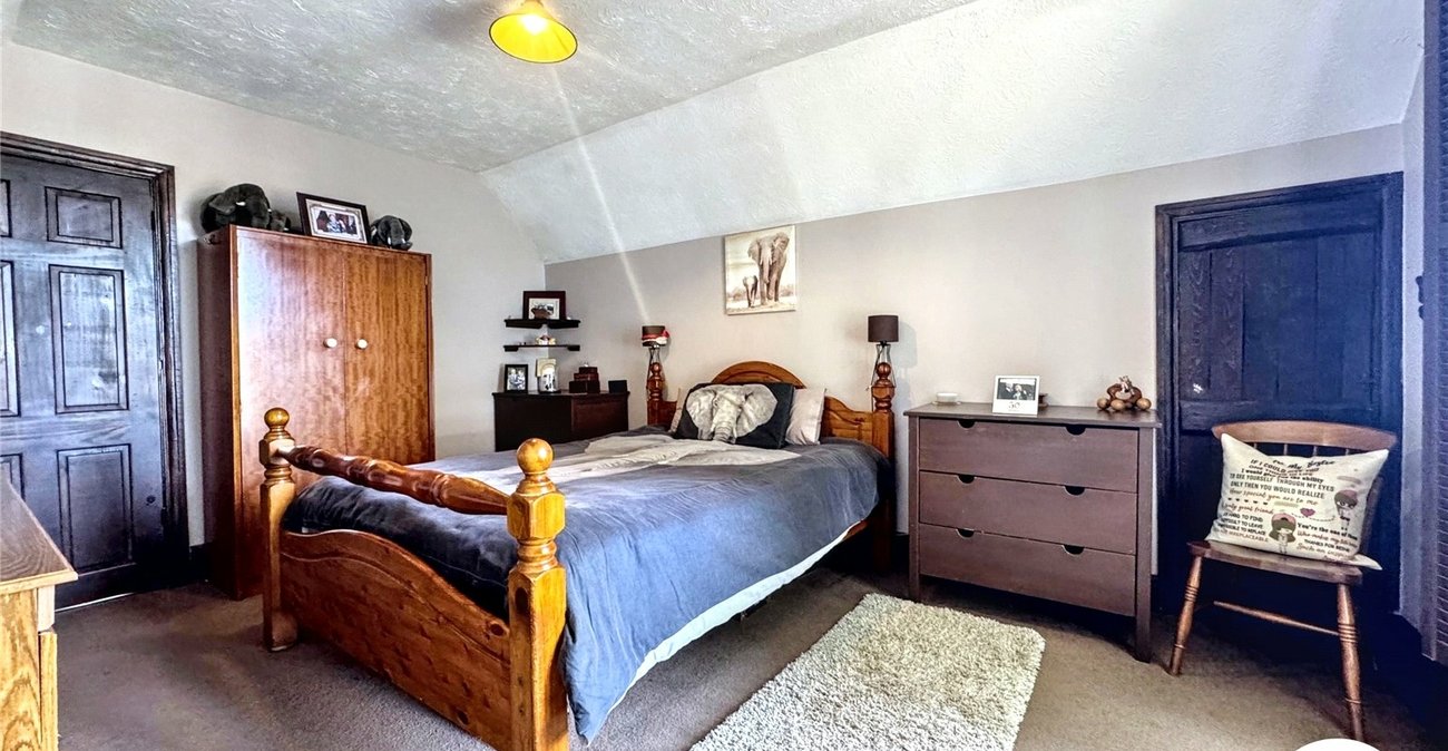 4 bedroom house for sale in Penenden Heath | Robinson Michael & Jackson