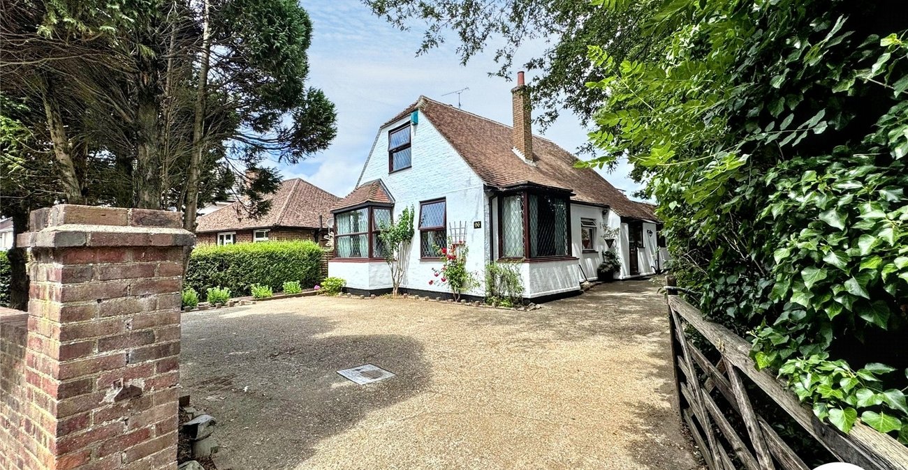 4 bedroom house for sale in Penenden Heath | Robinson Michael & Jackson
