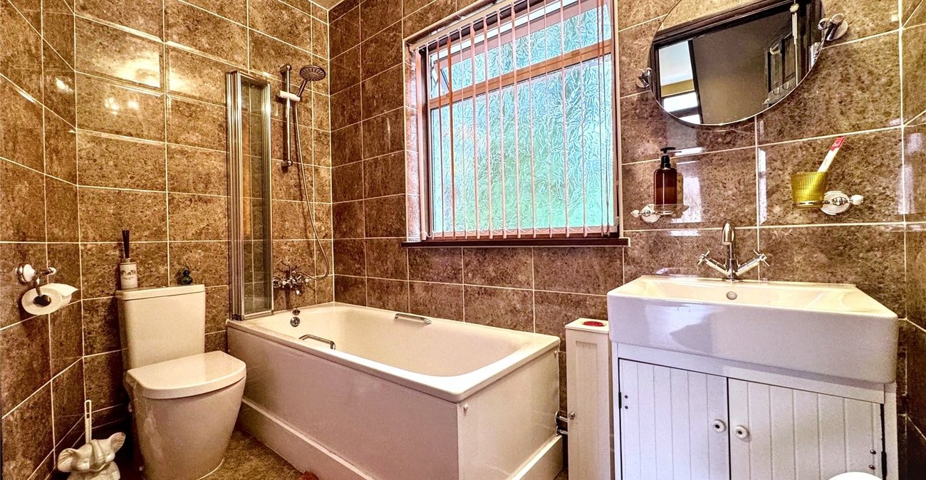 4 bedroom house for sale in Penenden Heath | Robinson Michael & Jackson