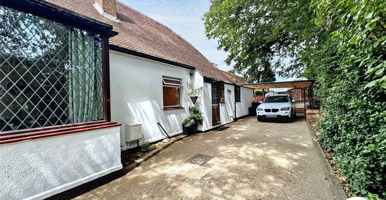 4 bedroom house for sale in Penenden Heath | Robinson Michael & Jackson