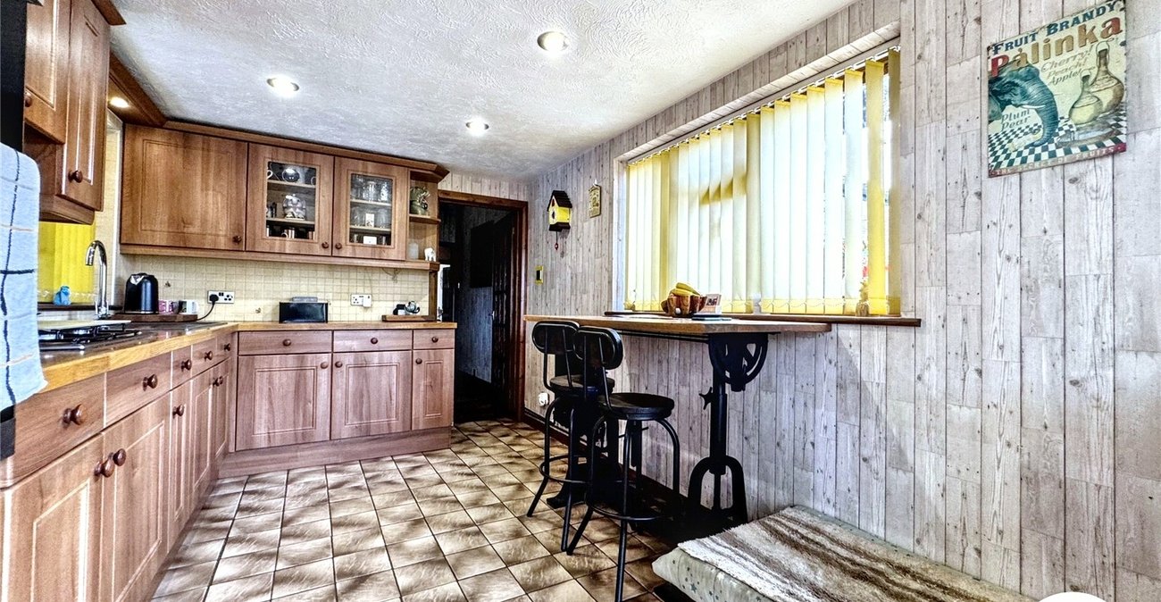 4 bedroom house for sale in Penenden Heath | Robinson Michael & Jackson