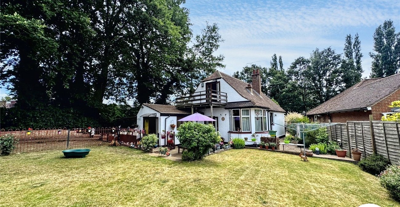 4 bedroom house for sale in Penenden Heath | Robinson Michael & Jackson