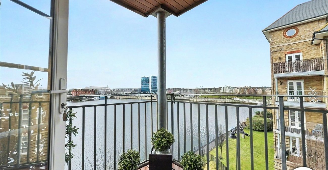 2 bedroom property for sale in St. Marys Island | Robinson Michael & Jackson