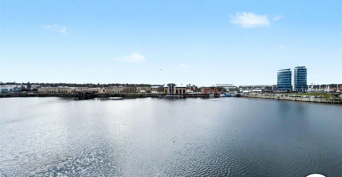 2 bedroom property for sale in St. Marys Island | Robinson Michael & Jackson