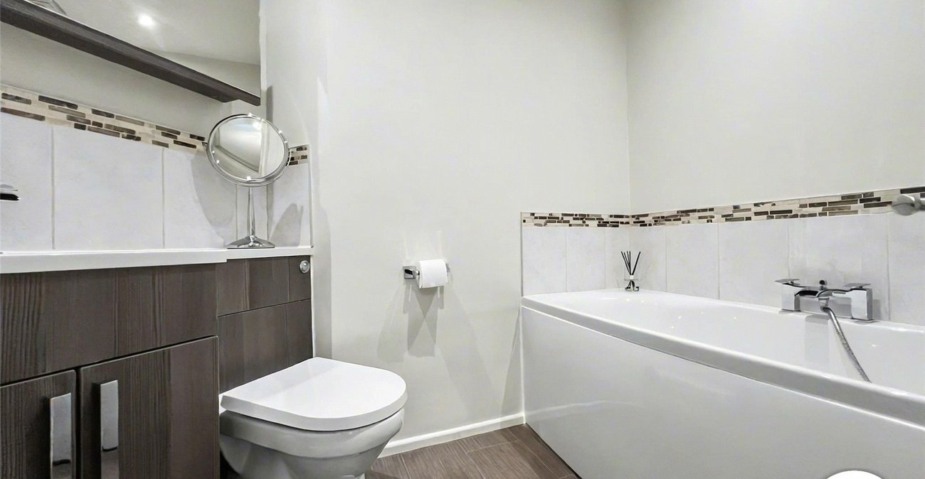 2 bedroom property for sale in St. Marys Island | Robinson Michael & Jackson