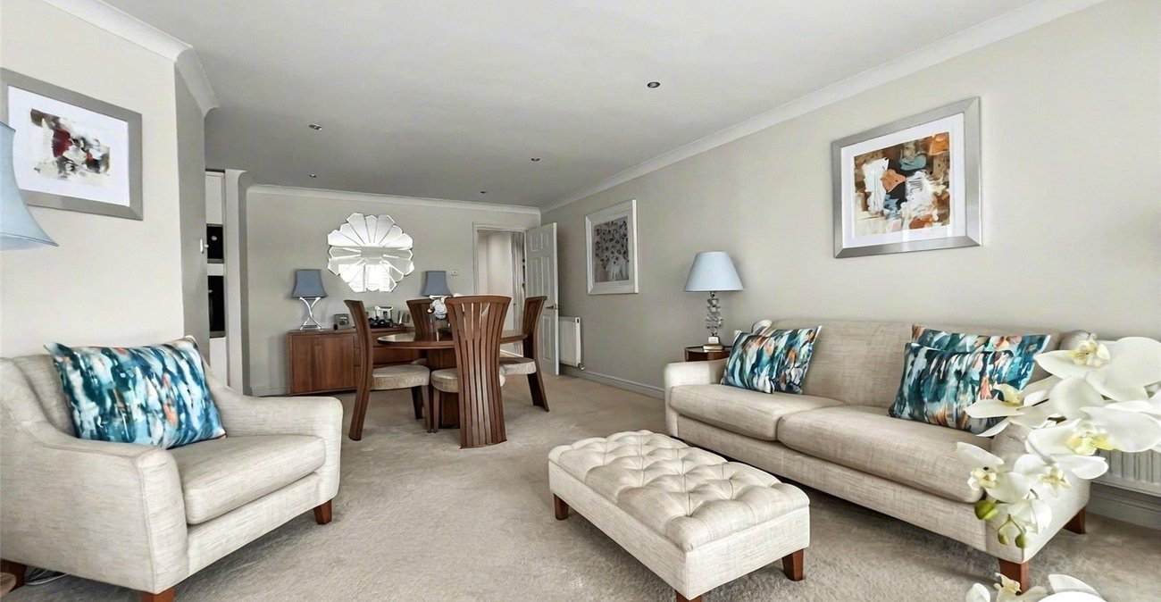 2 bedroom property for sale in St. Marys Island | Robinson Michael & Jackson