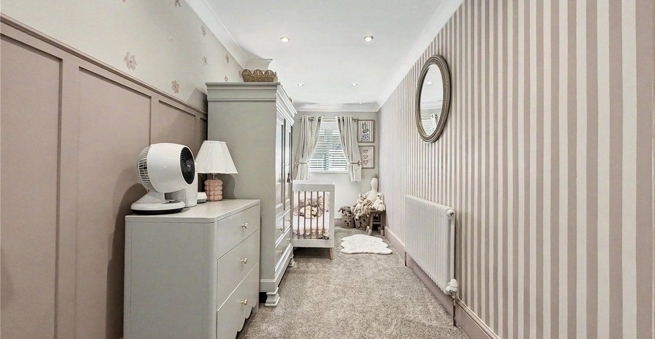 4 bedroom house for sale in Rainham | Robinson Michael & Jackson