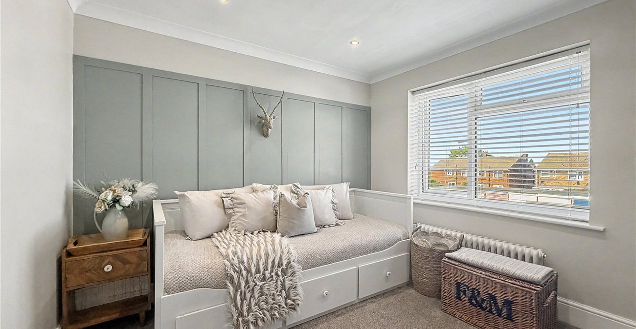 4 bedroom house for sale in Rainham | Robinson Michael & Jackson