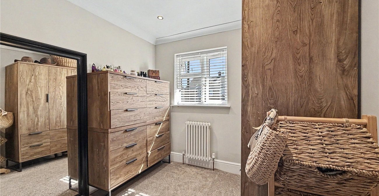 4 bedroom house for sale in Rainham | Robinson Michael & Jackson