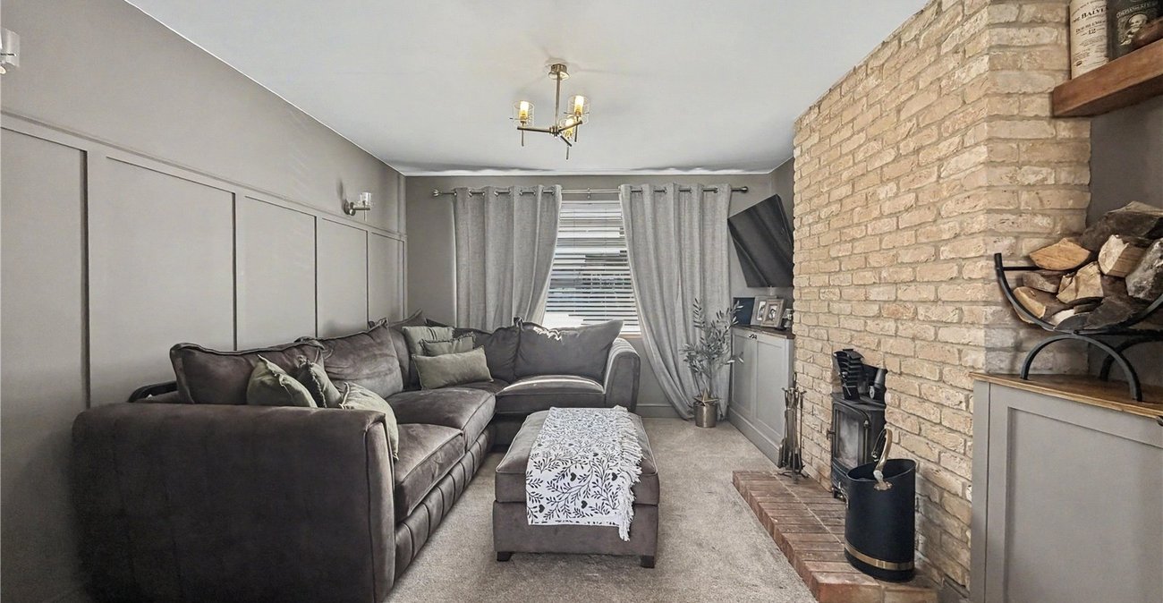 4 bedroom house for sale in Rainham | Robinson Michael & Jackson