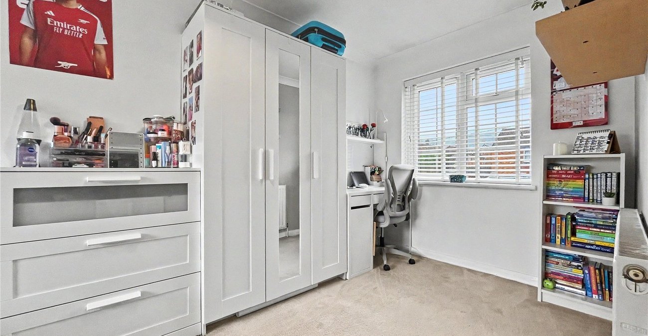 4 bedroom house for sale in Rainham | Robinson Michael & Jackson