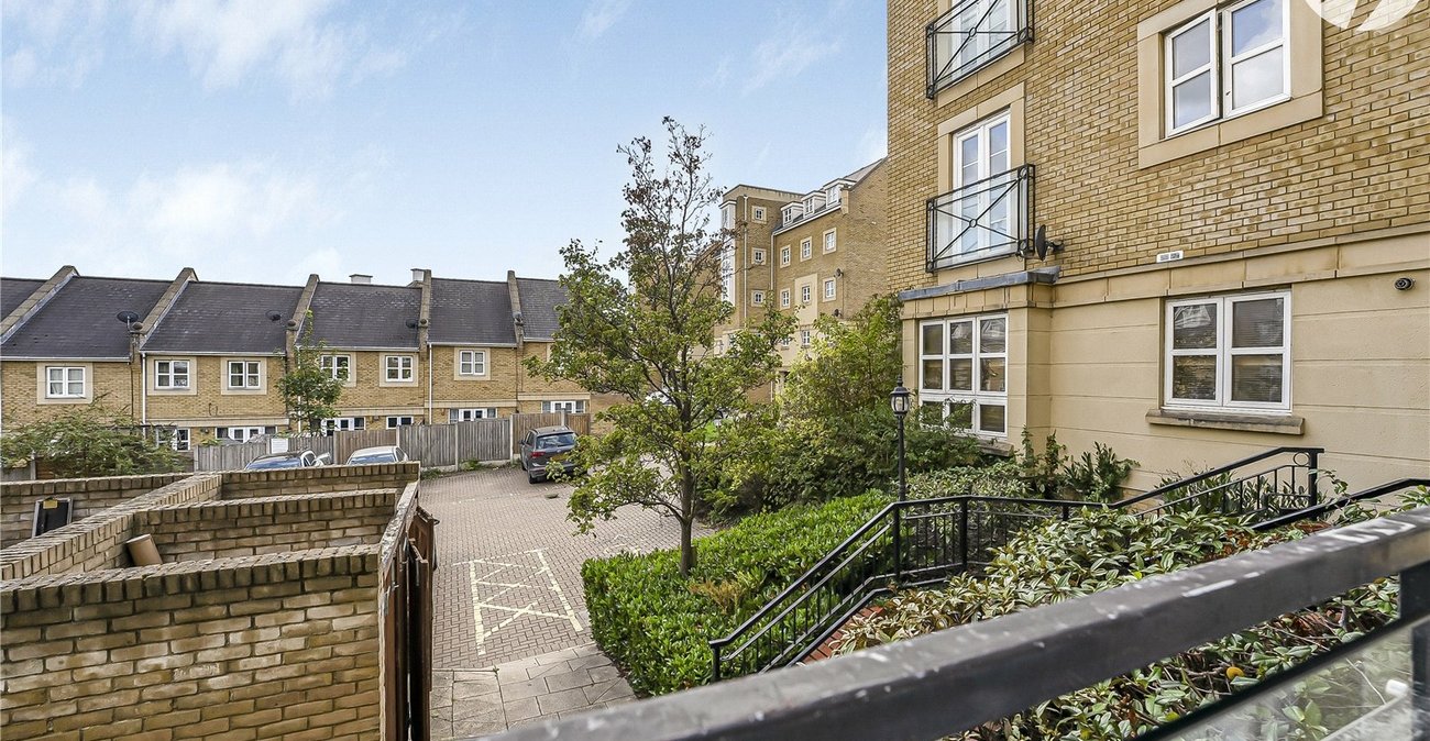 2 bedroom property for sale in Waterstone Park | Robinson Jackson