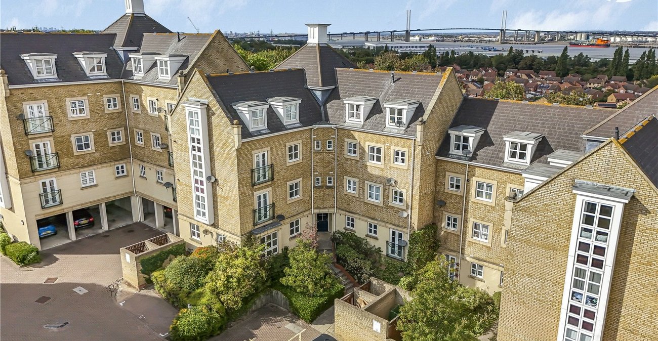 2 bedroom property for sale in Waterstone Park | Robinson Jackson