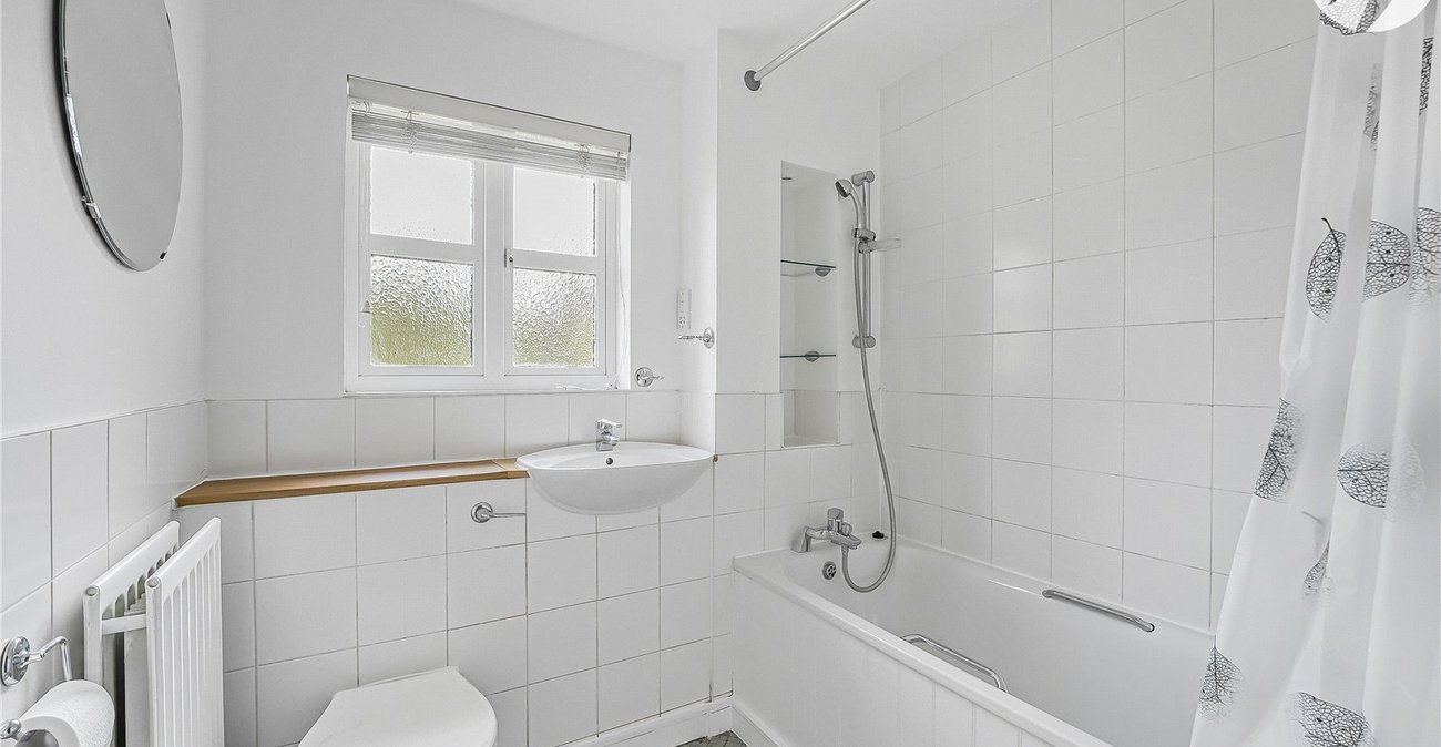 2 bedroom property for sale in Waterstone Park | Robinson Jackson