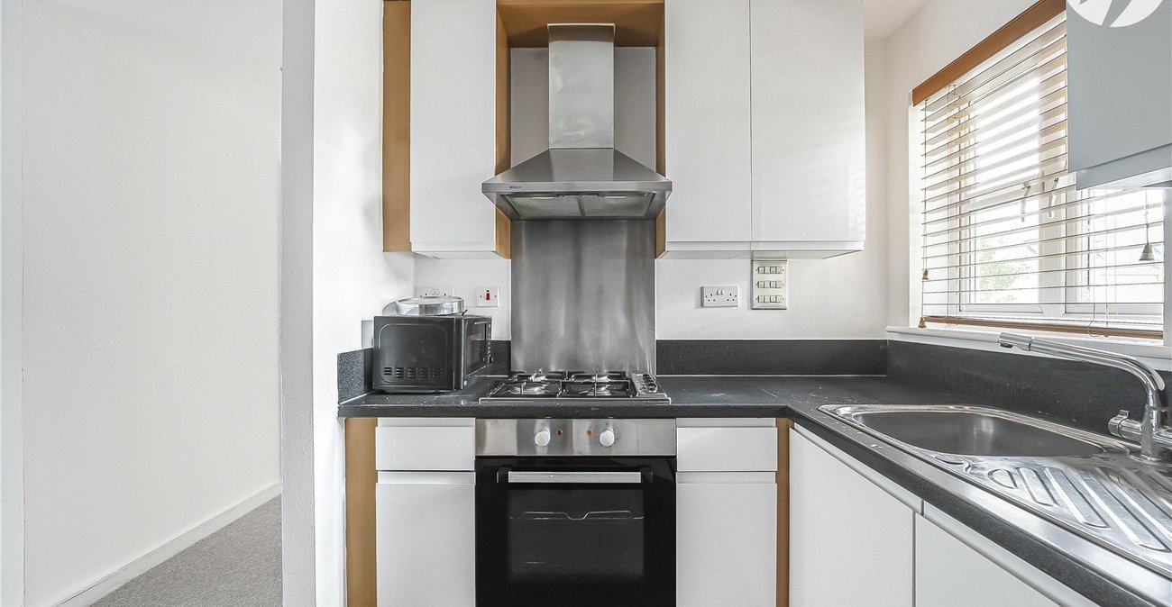 2 bedroom property for sale in Waterstone Park | Robinson Jackson