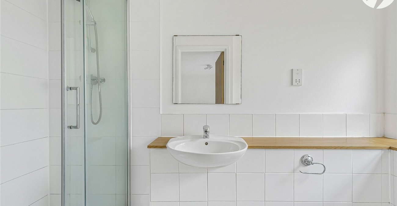 2 bedroom property for sale in Waterstone Park | Robinson Jackson