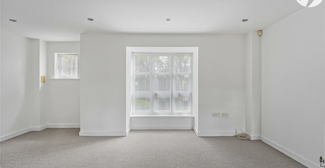 2 bedroom property for sale in Waterstone Park | Robinson Jackson