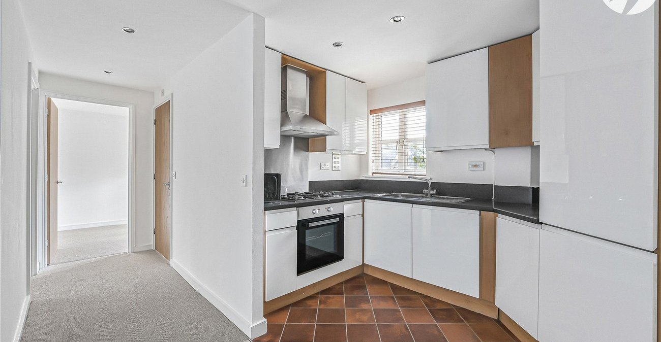 2 bedroom property for sale in Waterstone Park | Robinson Jackson