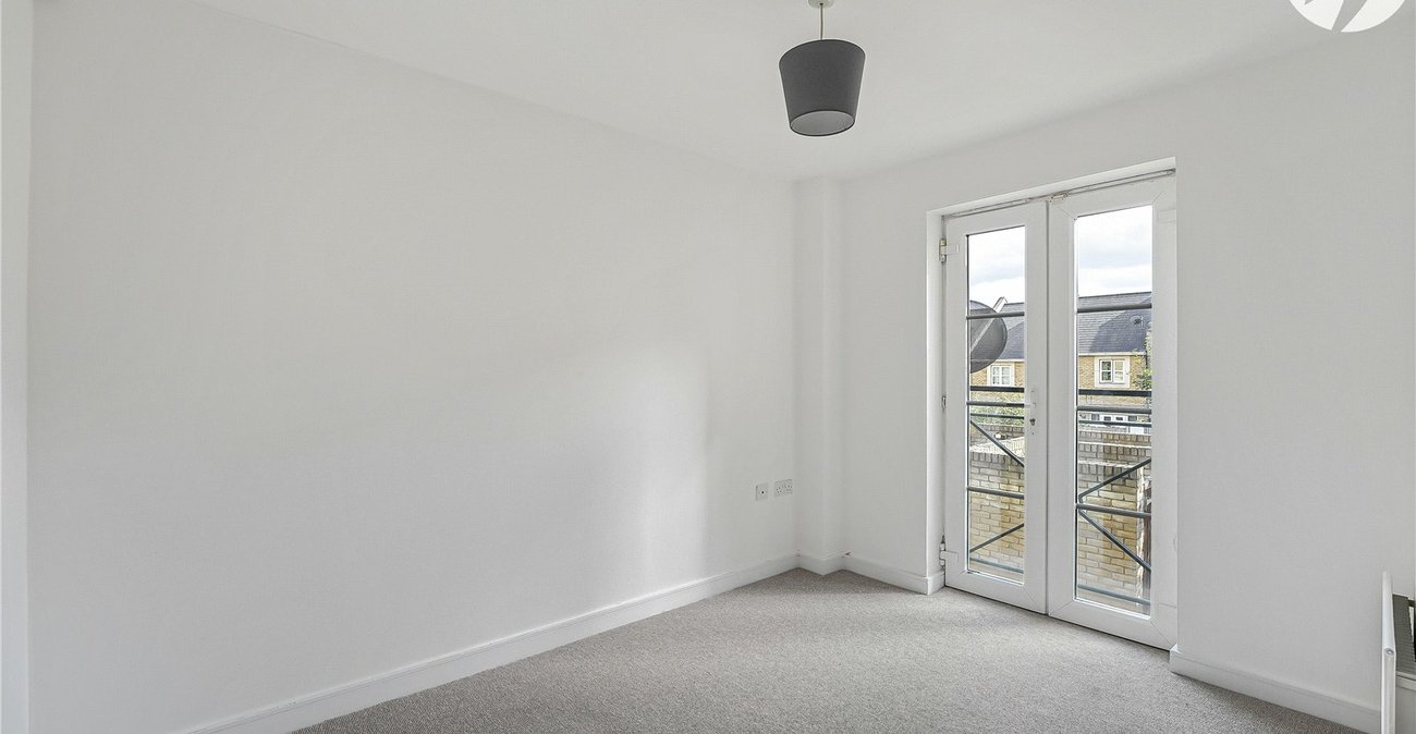 2 bedroom property for sale in Waterstone Park | Robinson Jackson