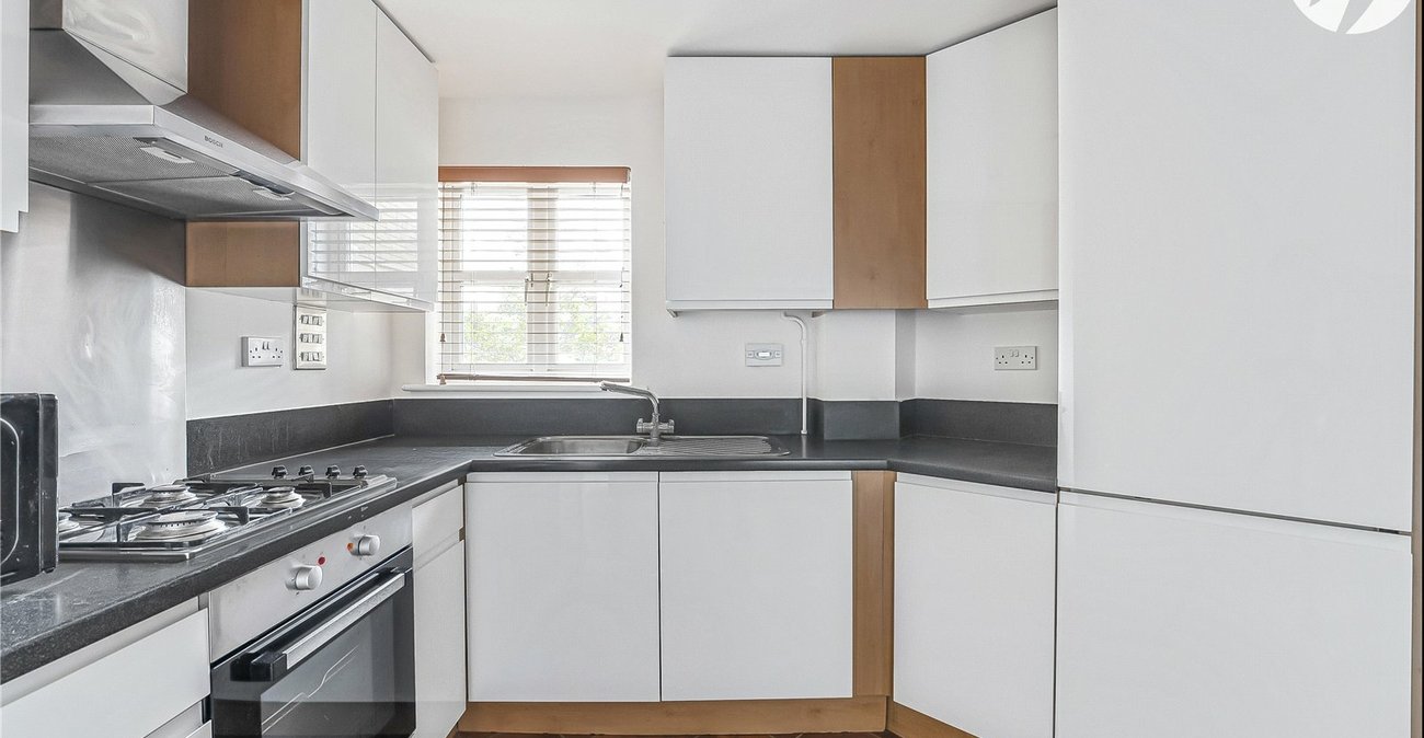 2 bedroom property for sale in Waterstone Park | Robinson Jackson