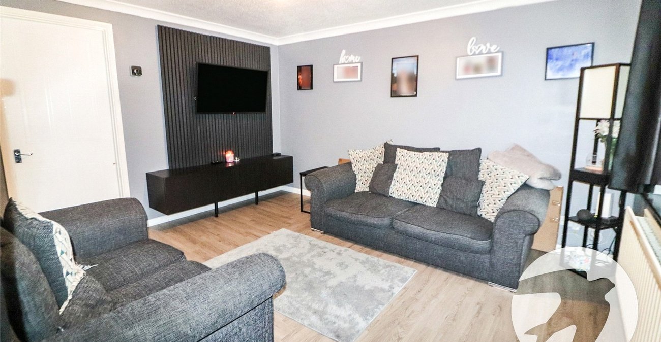 2 bedroom house for sale in Erith | Robinson Jackson