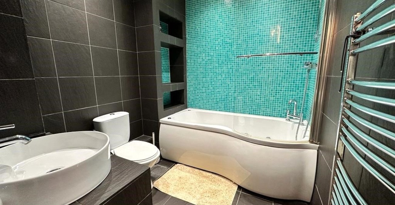 1 bedroom property for sale in Cecil Avenue | Robinson Michael & Jackson