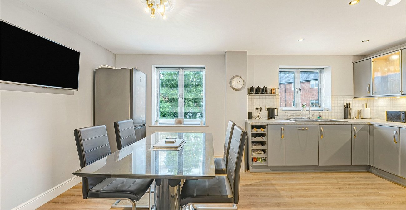 4 bedroom property for sale in Dartford | Robinson Jackson