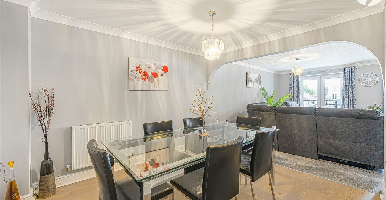 4 bedroom property for sale in Dartford | Robinson Jackson