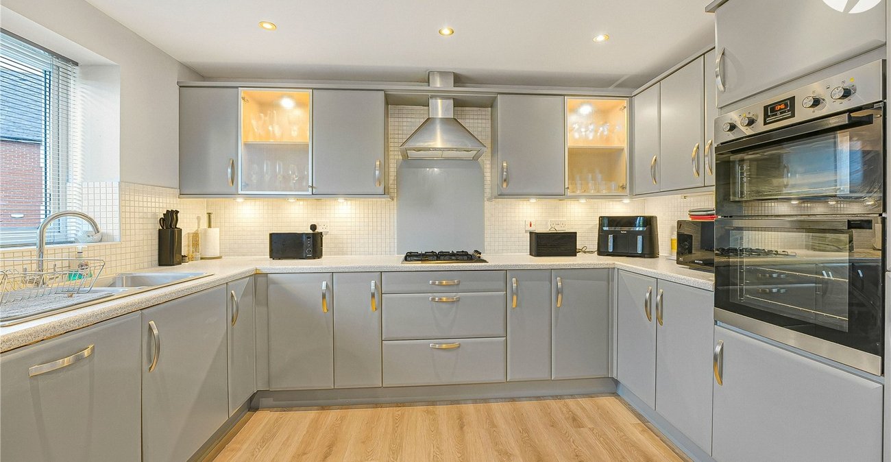 4 bedroom property for sale in Dartford | Robinson Jackson