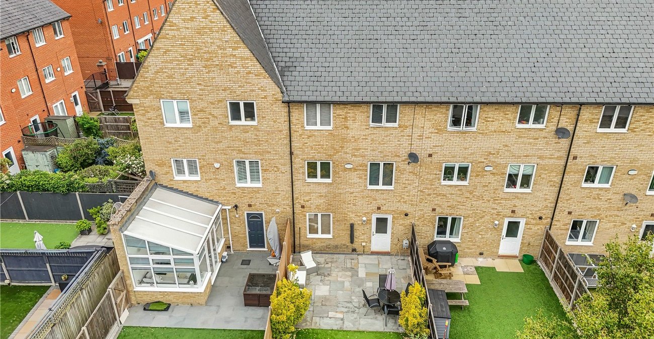 4 bedroom property for sale in Dartford | Robinson Jackson