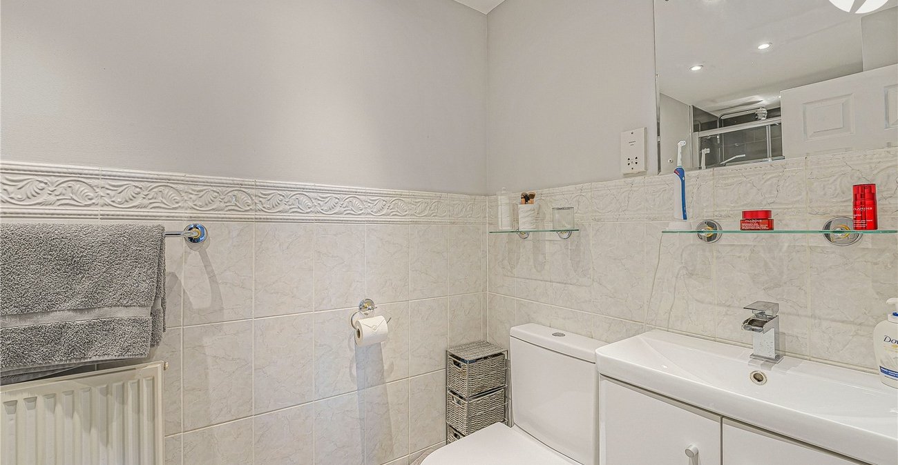 4 bedroom property for sale in Dartford | Robinson Jackson