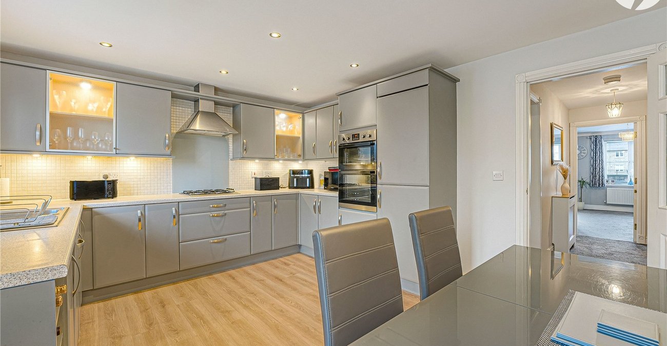 4 bedroom property for sale in Dartford | Robinson Jackson