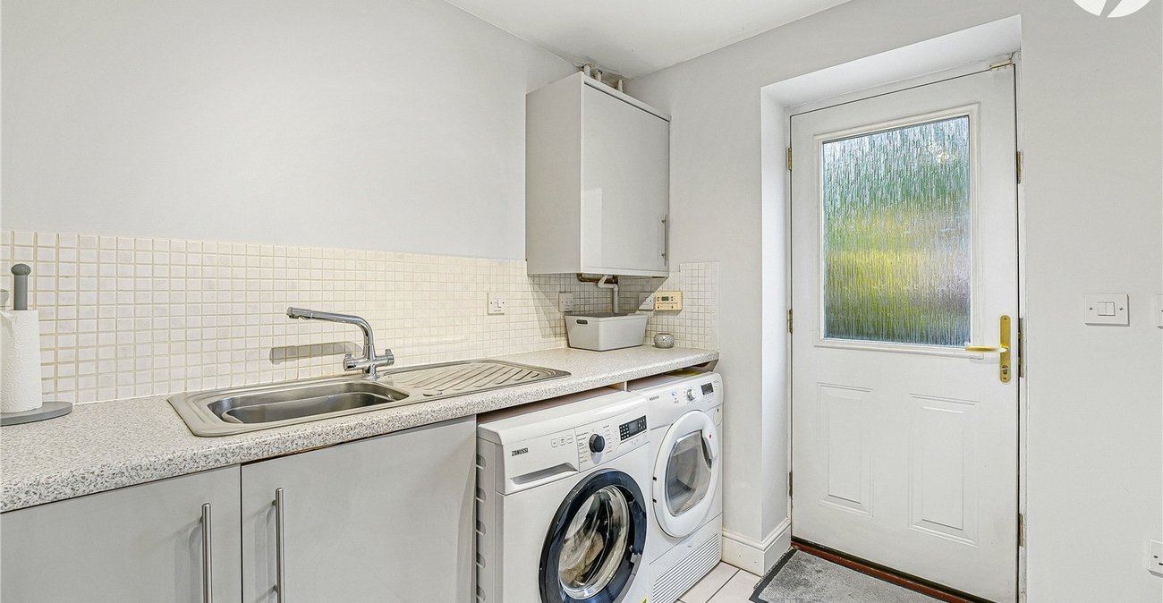 4 bedroom property for sale in Dartford | Robinson Jackson