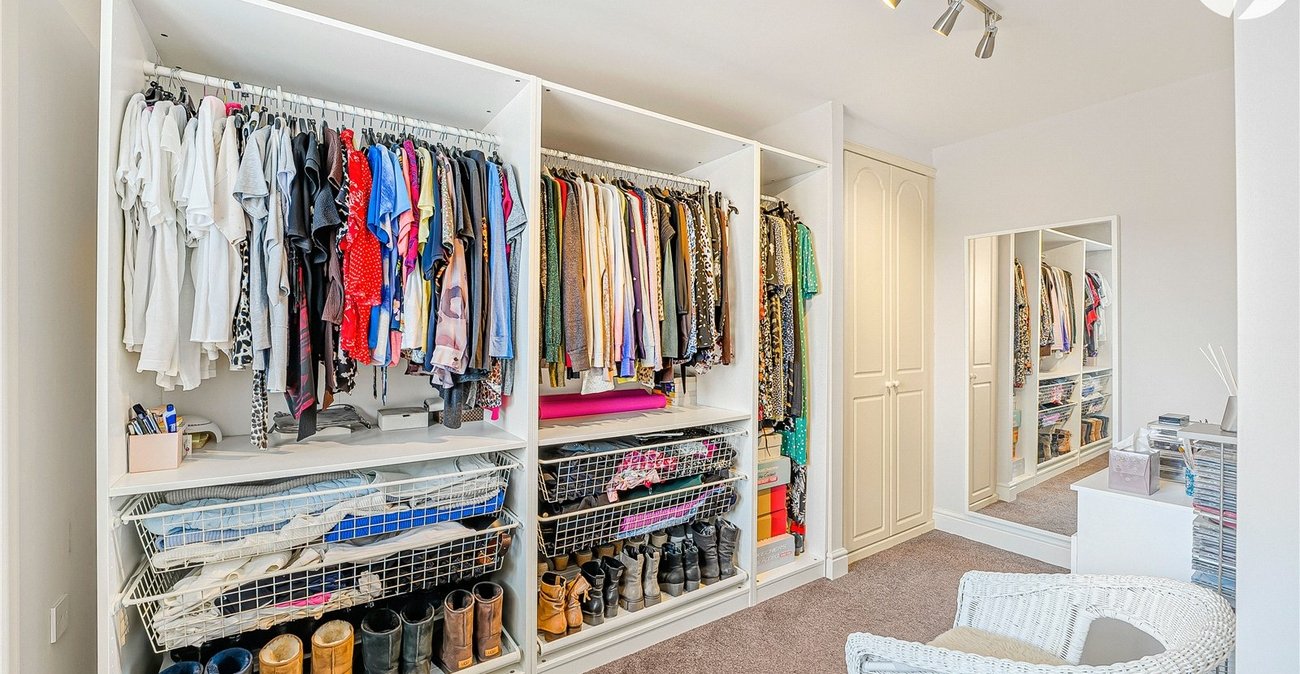 4 bedroom property for sale in Dartford | Robinson Jackson