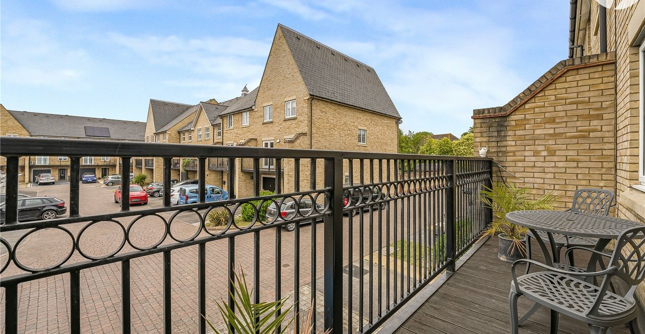 4 bedroom property for sale in Dartford | Robinson Jackson