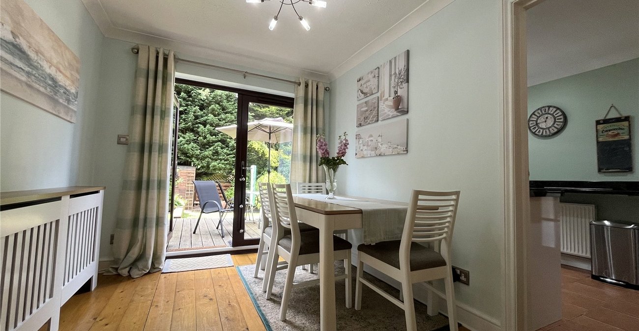 3 bedroom house for sale in Walderslade | Robinson Michael & Jackson