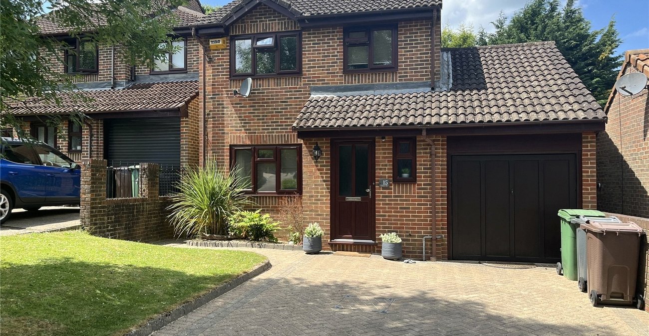 3 bedroom house for sale in Walderslade | Robinson Michael & Jackson