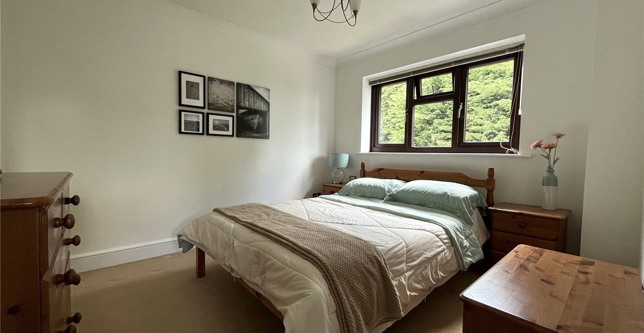 3 bedroom house for sale in Walderslade | Robinson Michael & Jackson