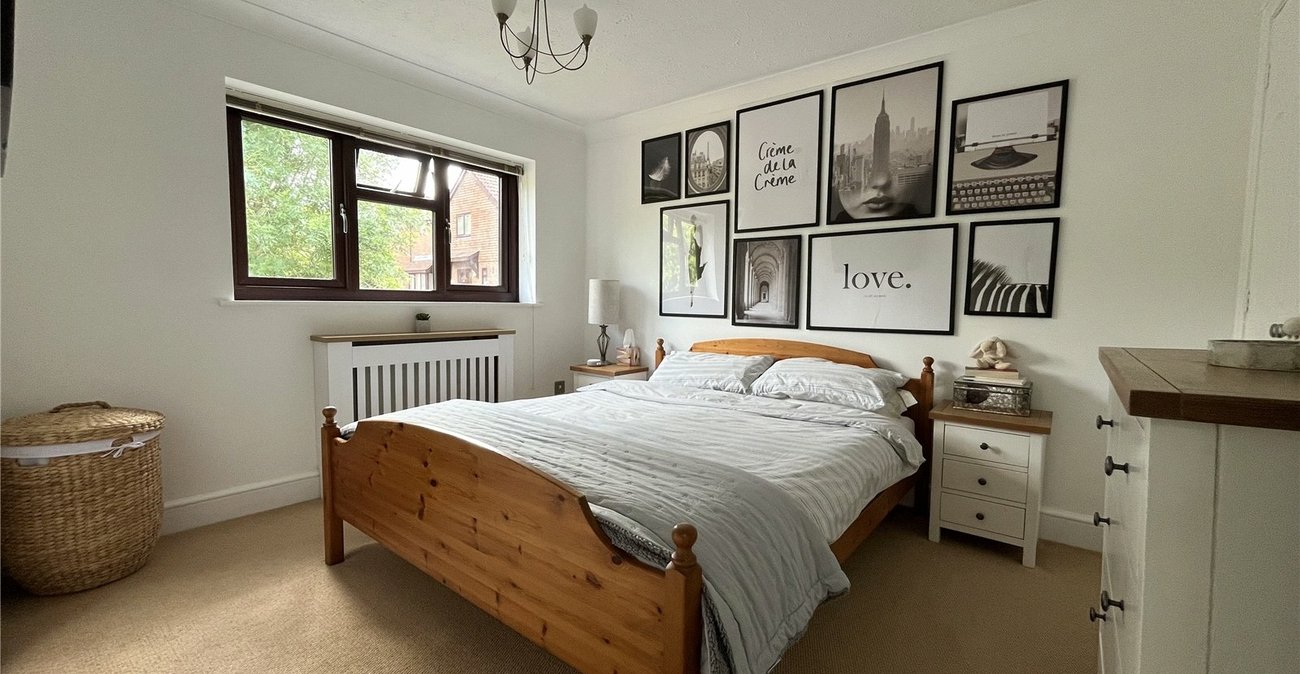 3 bedroom house for sale in Walderslade | Robinson Michael & Jackson