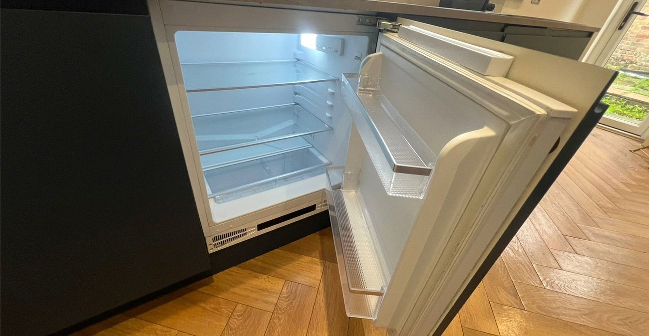 3 bedroom house for sale in Woolwich | Robinson Jackson